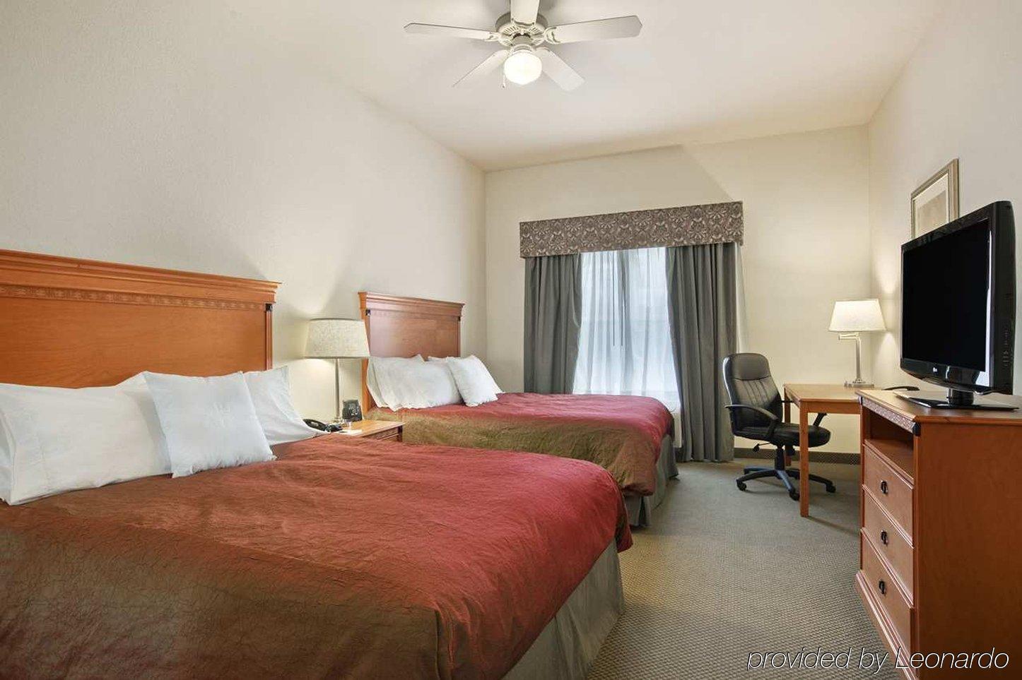 Homewood Suites By Hilton Cincinnati-Milford Номер фото