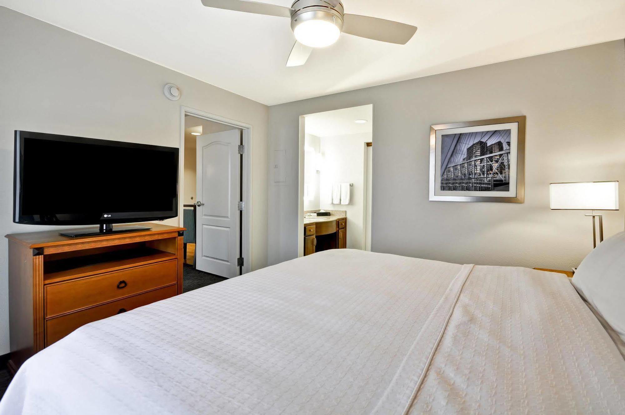 Homewood Suites By Hilton Cincinnati-Milford Экстерьер фото